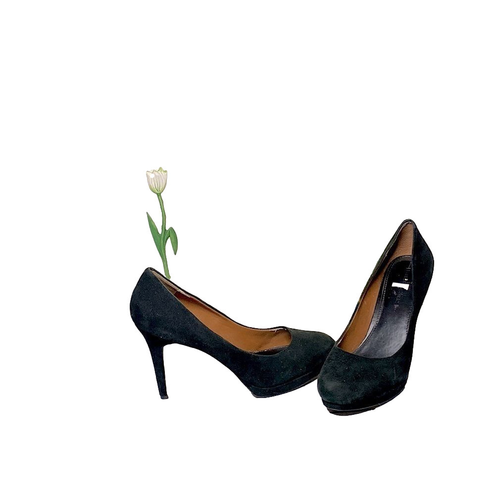 🌷 Banana Republic🌷 Black Suede Pumps